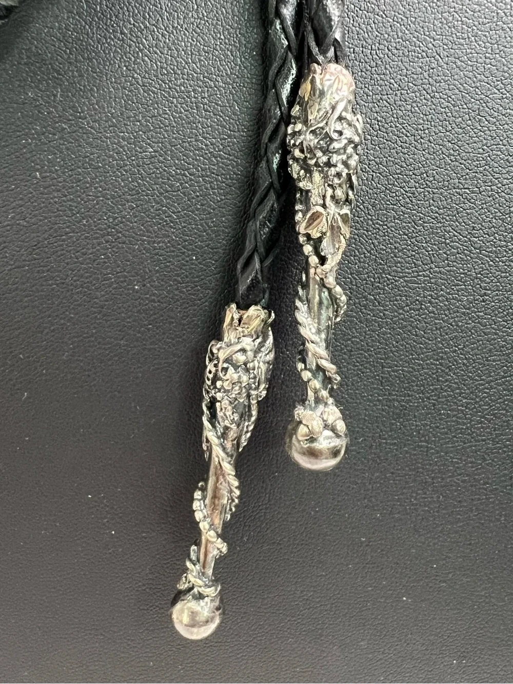 Vintage Black Hills Sterling Silver Bolo Tie Acorn & Leaf Design D8